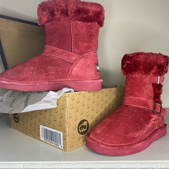 🐑 Like-NEW Lamo Boots - Picture 1 of 3
